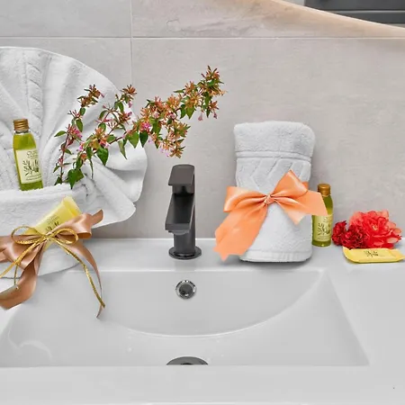Madone - Agreable 3 Pieces - - Vue - Parking شقة مينتون