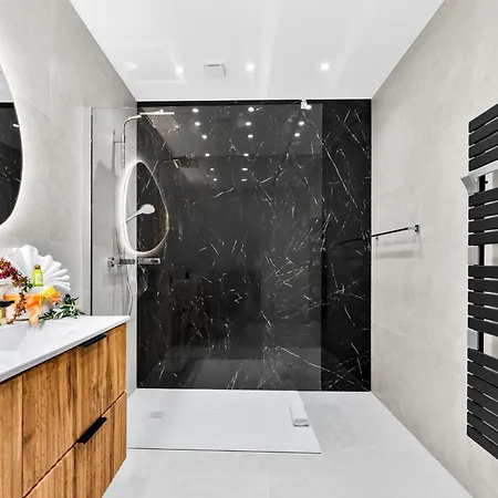 شقة Madone - Agreable 3 Pieces - - Vue - Parking *